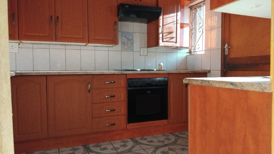 4 Bedroom Property for Sale in Geelhoutpark North West